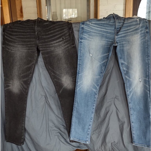 Two pair of men’s Ambercrombie Jeans - Picture 2 of 11